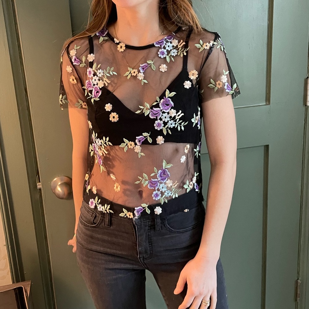 KIMCHI BLUE cropped black shirt